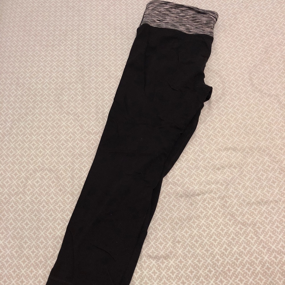 Cropped workout leggings